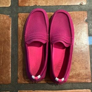 Chic Fuchsia Loafers barley worn
